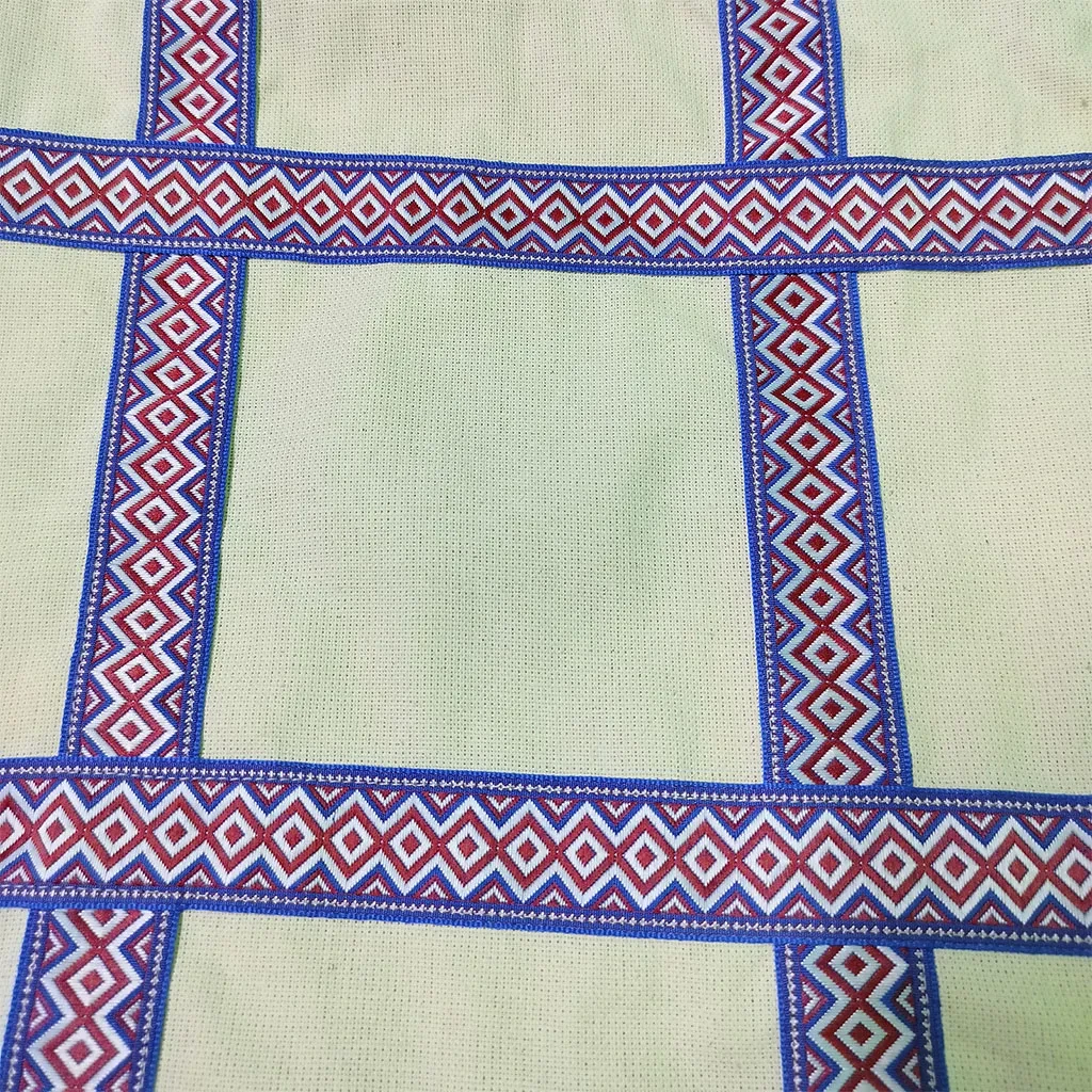 Сумка-хобо бежевая с тесьмой в русском стиле Сумка-хобо бежевая с тесьмой в русском стиле