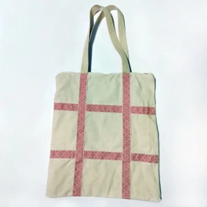 Сумка-шоппер бежевая с тесьмой в русском стиле на молнии Сумка-шоппер бежевая с тесьмой в русском стиле на молнии